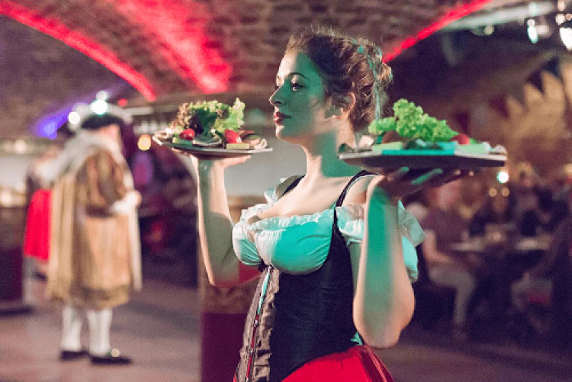 Medieval Meal & Beer - 1