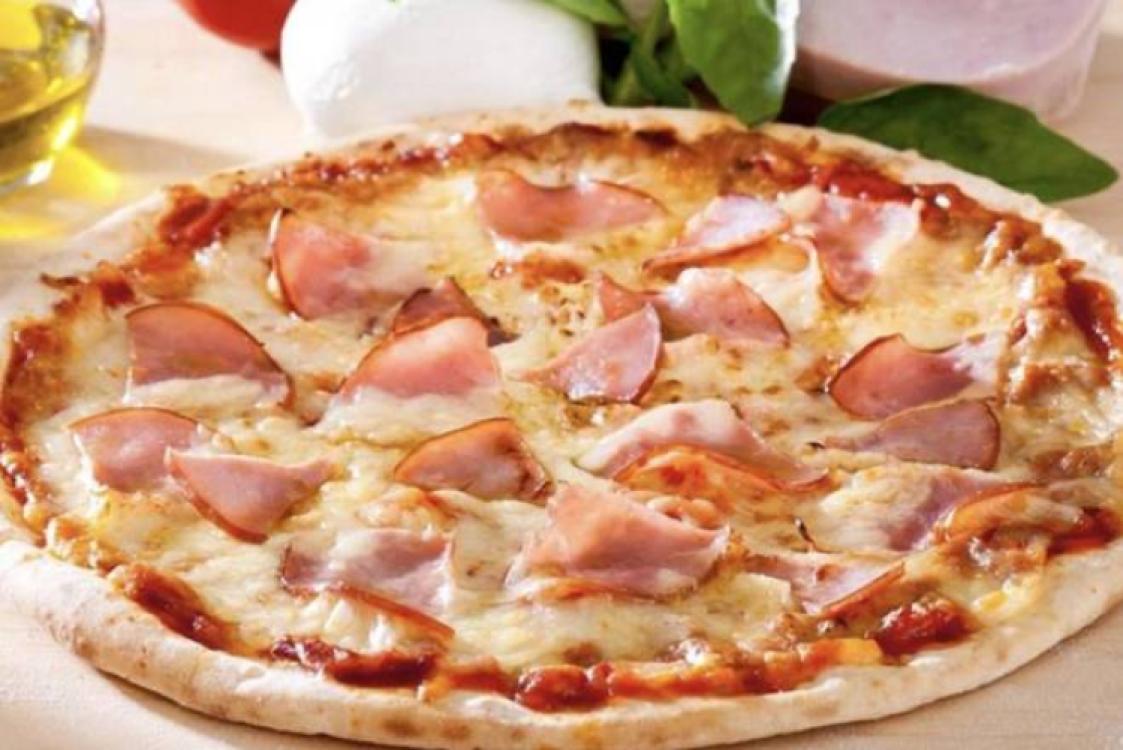 Bottomless Pizza & Drinks - 1