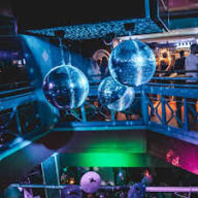 Cocktail Masterclass at Retro - 1